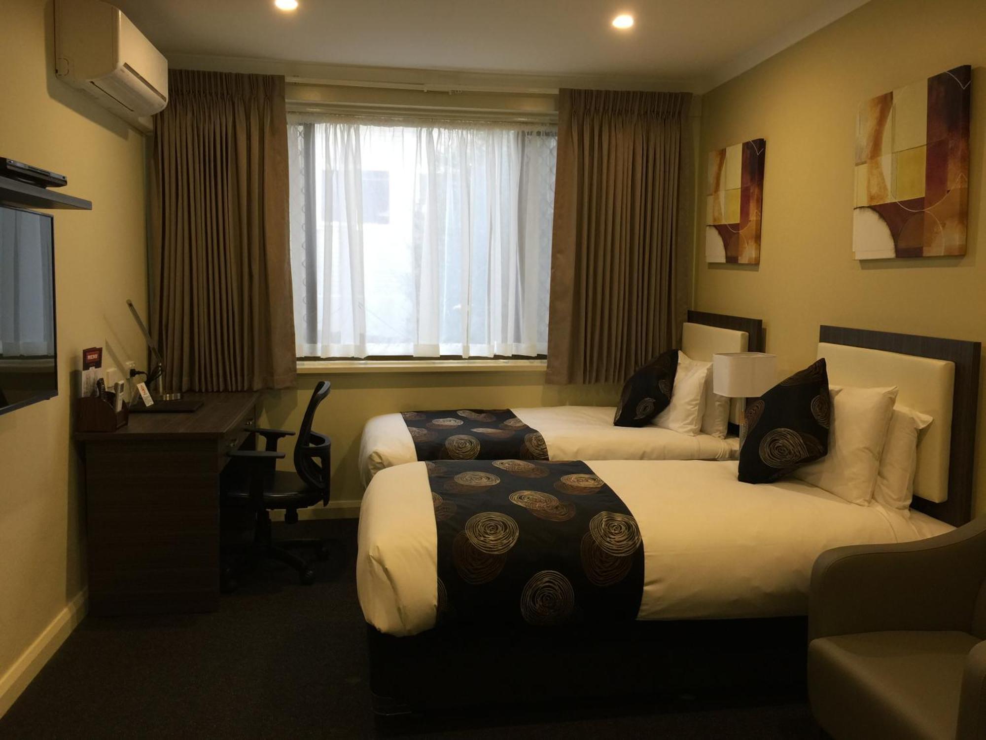 Two-Bedroom Apartment,697635387:JPEG